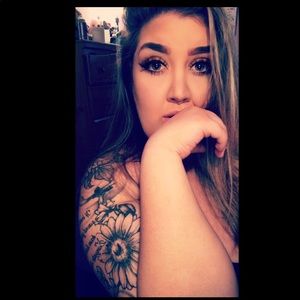 Meet your Posher, Mackenzie